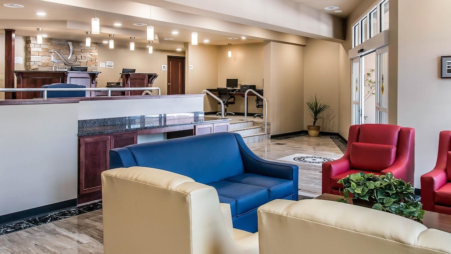 Quality Inn & Suites Houghton Downtown