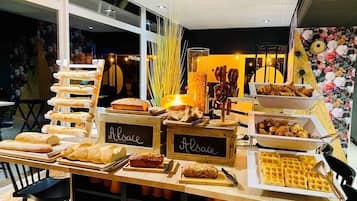 Lunch, dinner served; French cuisine, pool views