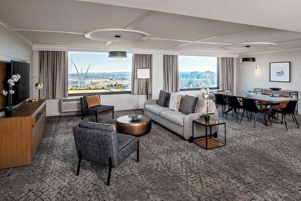 Ropa de cama de alta calidad y escritorio 