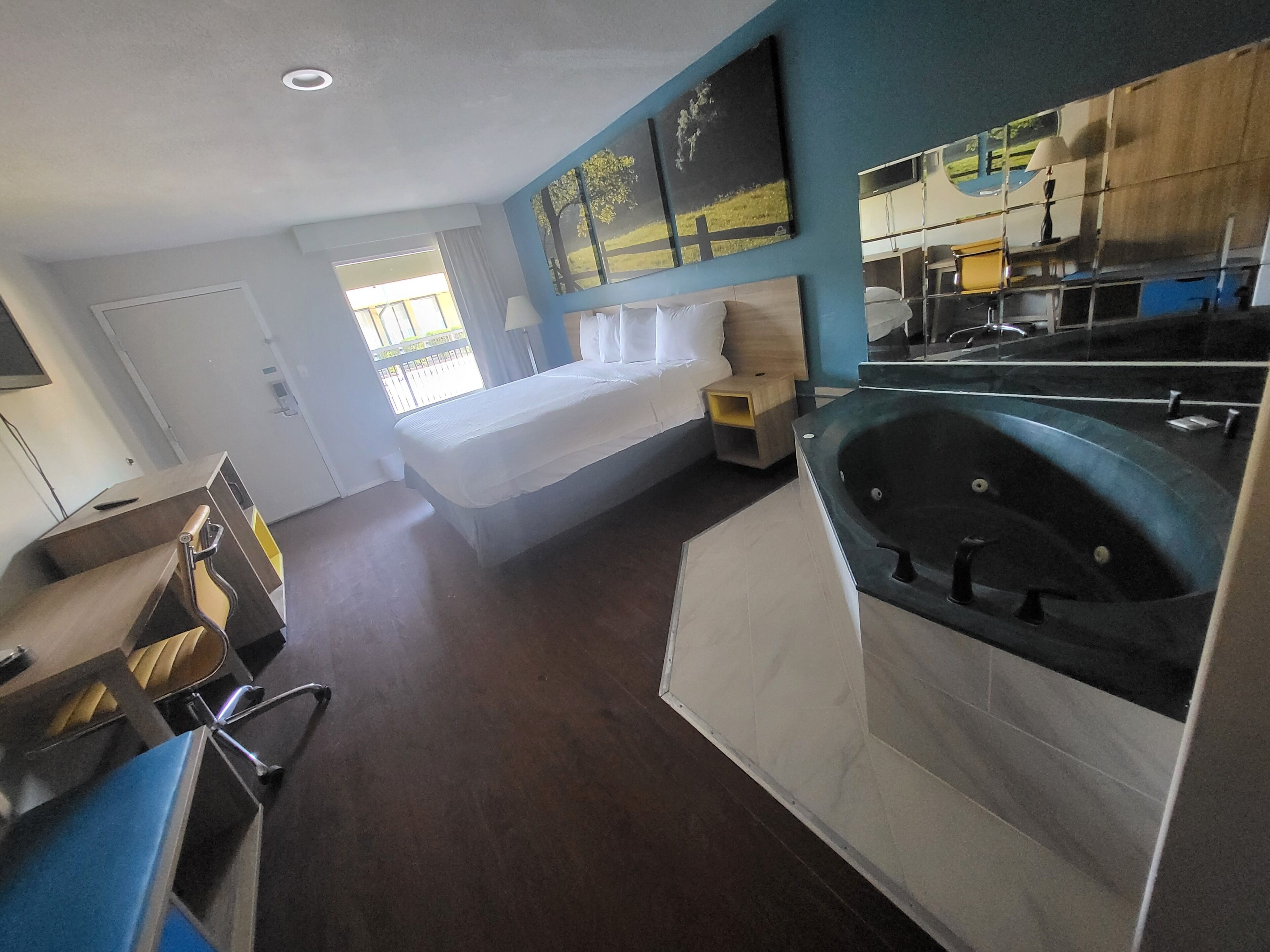 In-room safe, desk, free cots/infant beds, rollaway beds