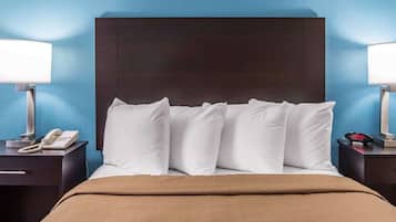 Room, 1 Queen Bed, Accessible, Non Smoking | Free WiFi, bed sheets