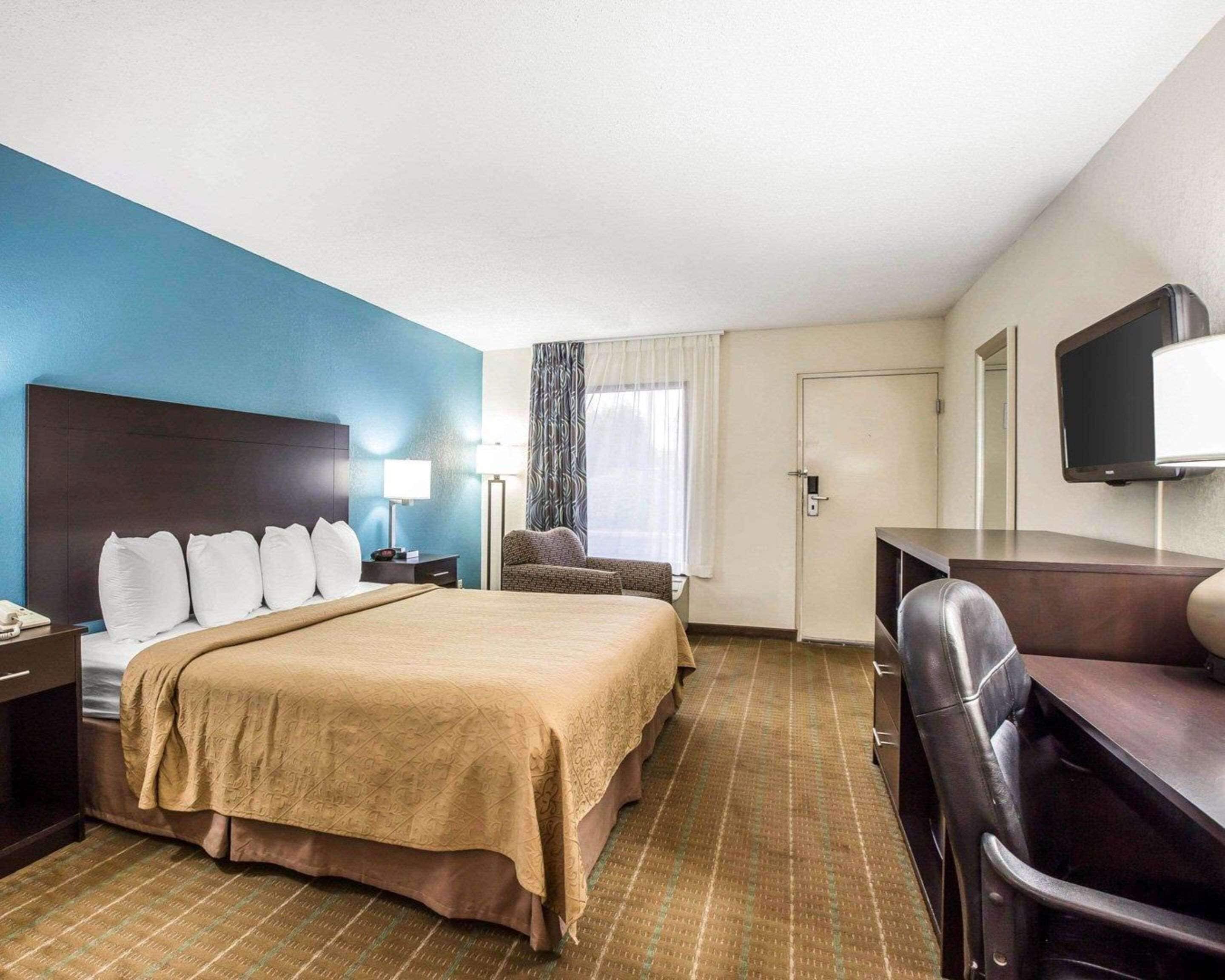 Wifi gratis y ropa de cama 