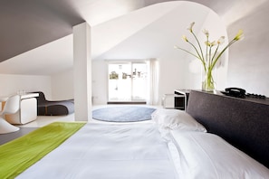 Junior-Suite, Terrasse, Stadtblick