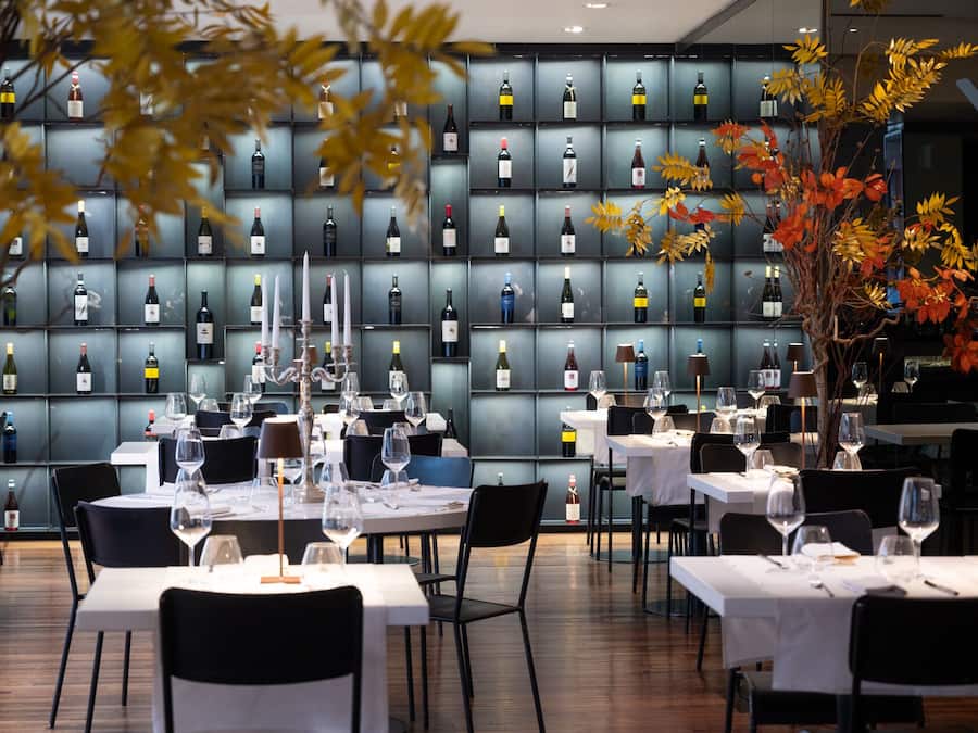 Breakfast and dinner served, Italian cuisine