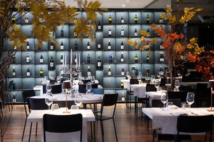 Der serveres morgenmad, aftensmad og italienske retter