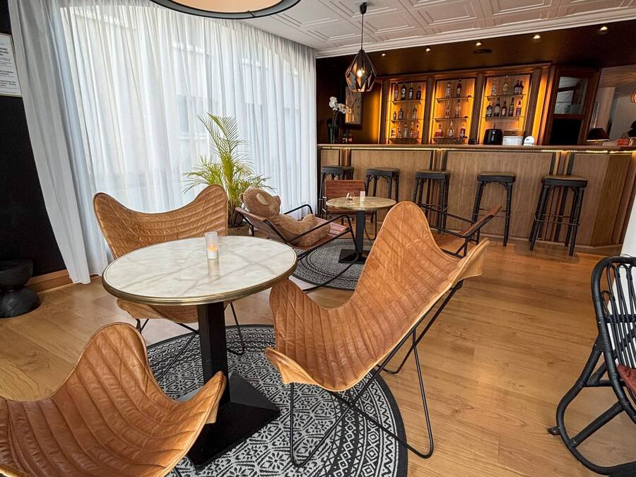 Bar (en la propiedad)