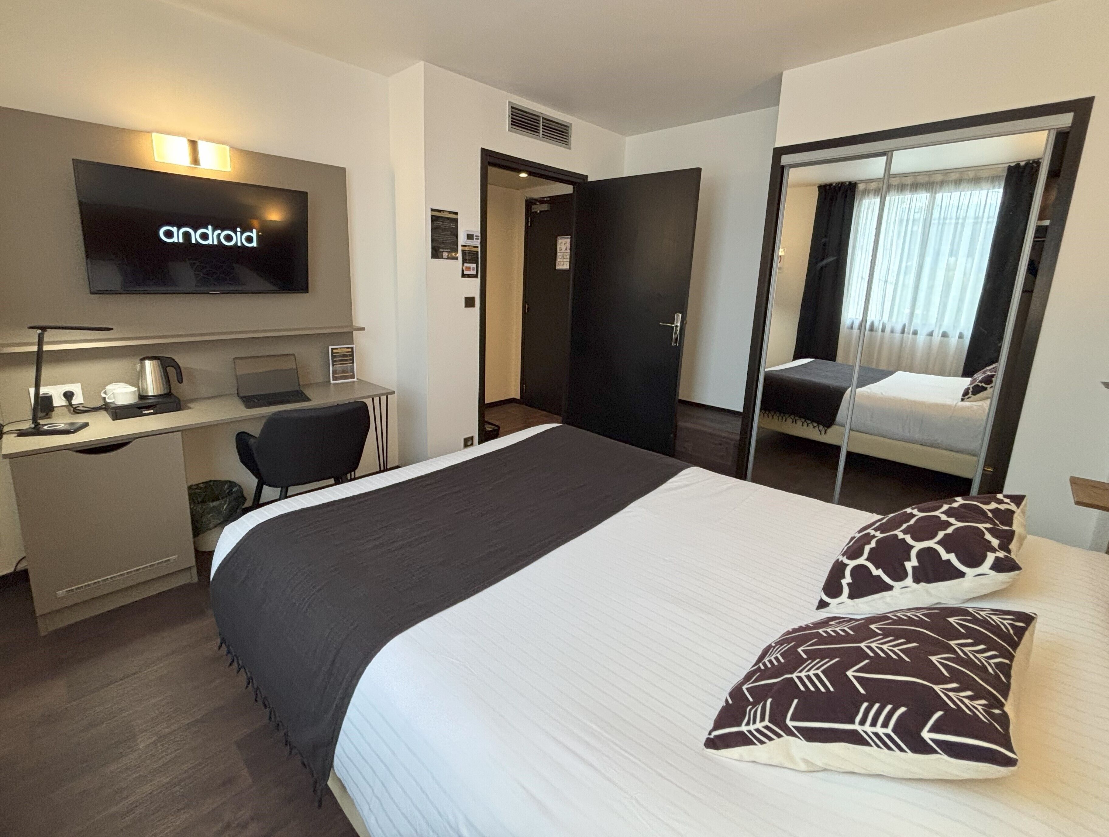 comfort double room | minibar, desk, laptop workspace, soundproofing