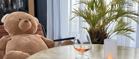 Bar (in der Unterkunft)