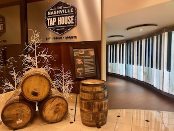 Bar (on property) at Sonesta Nashville Airport