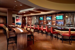 Se sirven desayunos, almuerzos y cenas; cocina americana