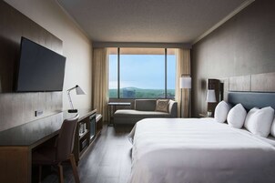 Pillowtop beds, desk, laptop workspace, blackout drapes