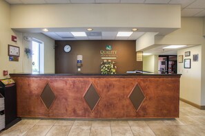 Interior - Quality Inn & Suites St Augustine Beach Area (St. Augustine)