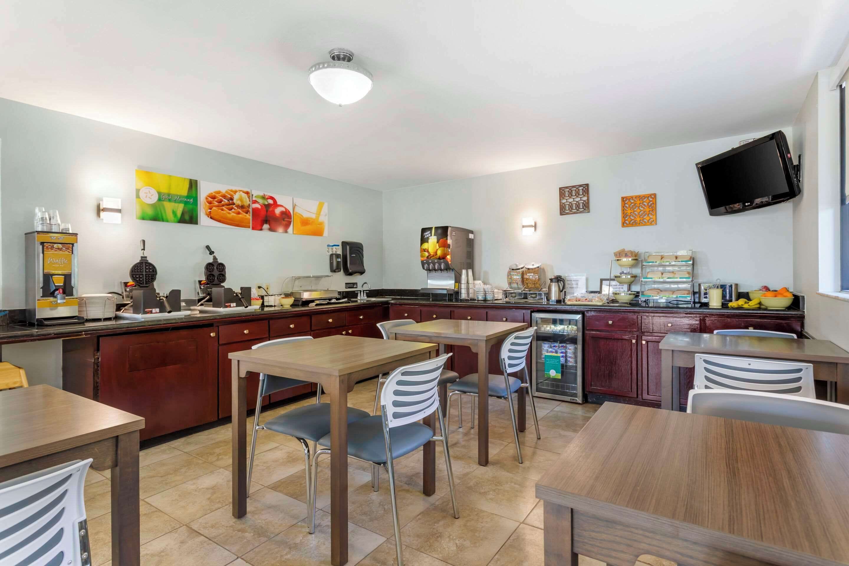 Desayuno buffet incluido todos los días 