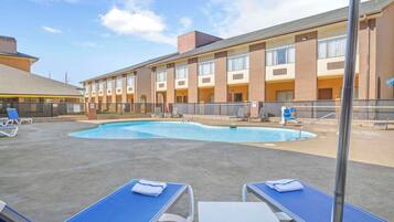 Piscina stagionale all'aperto