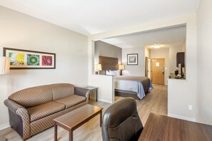 Desk, laptop workspace, iron/ironing board, free WiFi