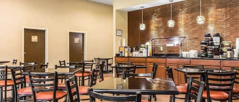 Desayuno completo incluido todos los días