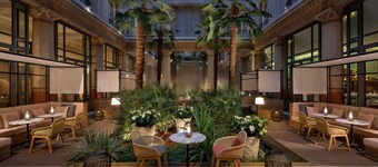 Prince de Galles, a Luxury Collection Hotel, Paris