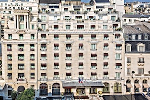 Exterior - Prince de Galles, a Luxury Collection Hotel, Paris (Paris)