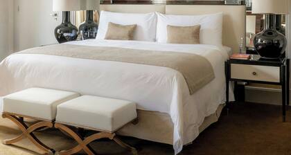 Prince de Galles, a Luxury Collection Hotel, Paris