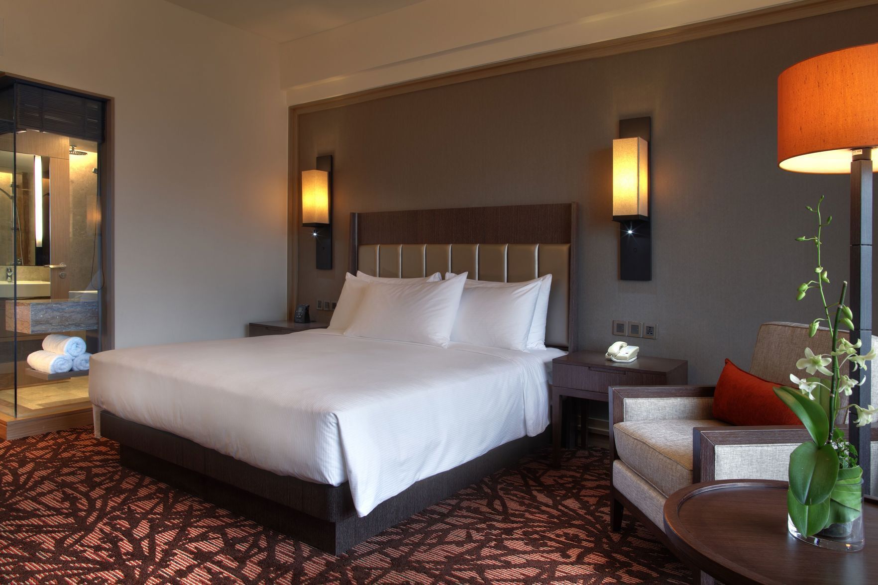 Minibar, in-room safe, desk, soundproofing