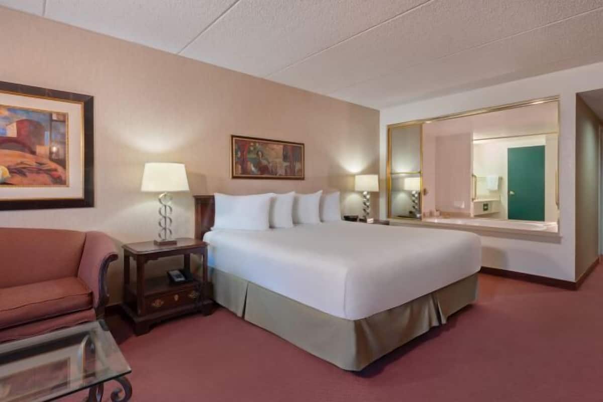 Escrivaninha, espaço de trabalho para notebook