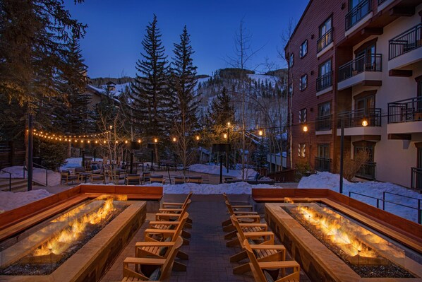 Terrace/patio - The Hythe, a Luxury Collection Resort, Vail (Vail)