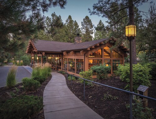 Seventh Mountain Resort