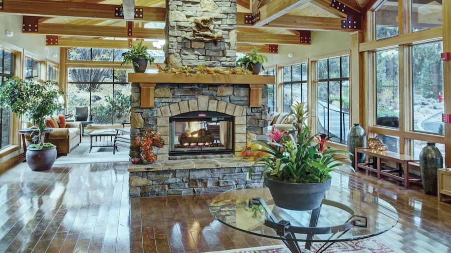 Seventh Mountain Resort