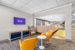 Lobby - Spark by Hilton Lockport (Lockport)