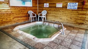 Indoor spa tub