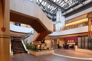 Lobby lounge