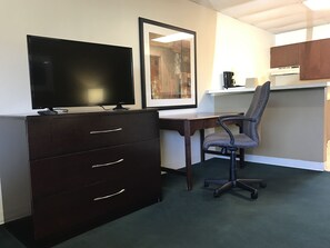 Suite, 1 King Bed