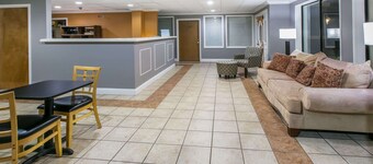 Knights Inn Longview