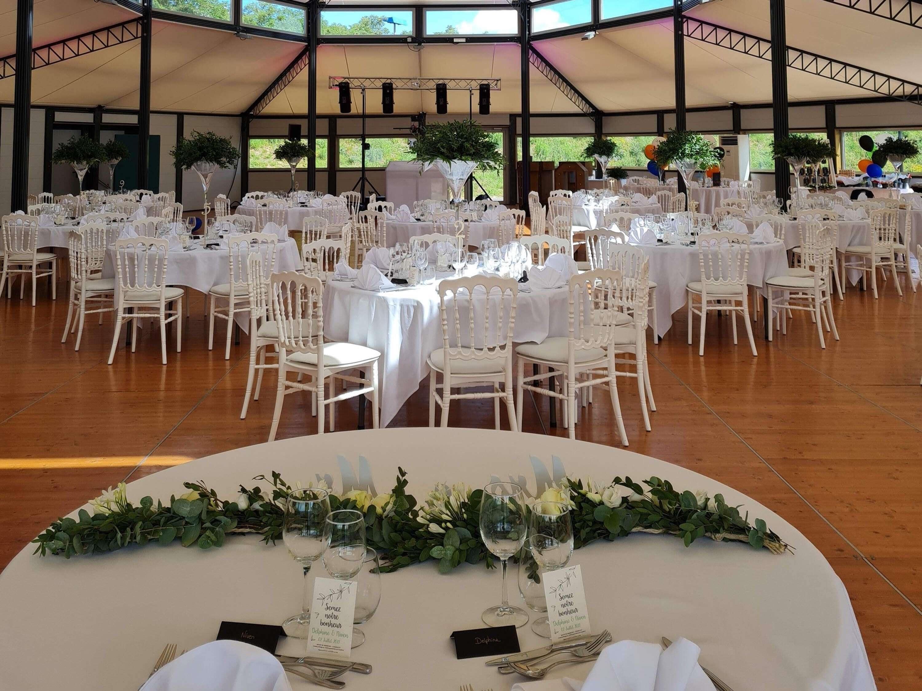 Pernikahan indoor