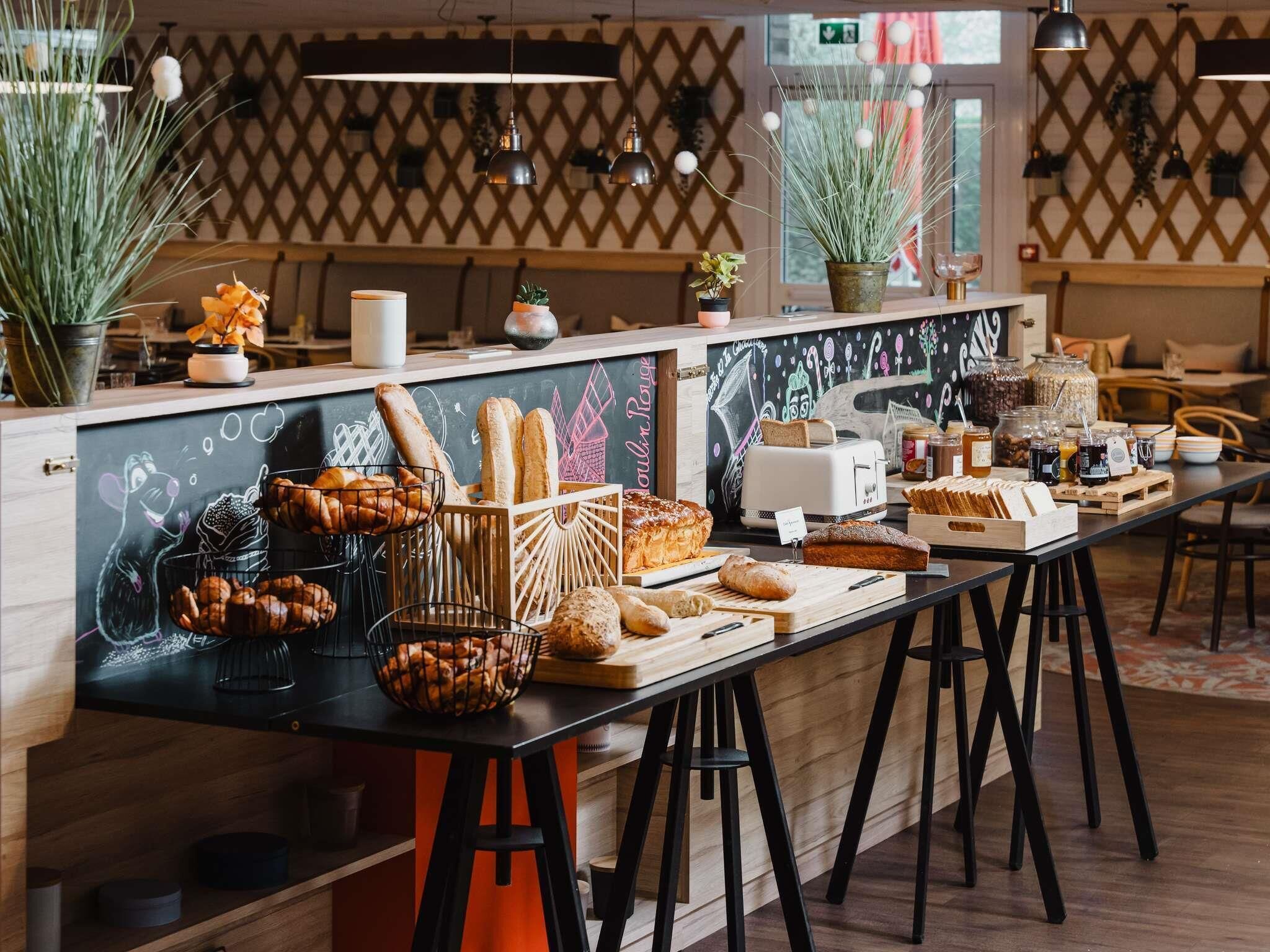 Frukostbuffé varje dag mot avgift