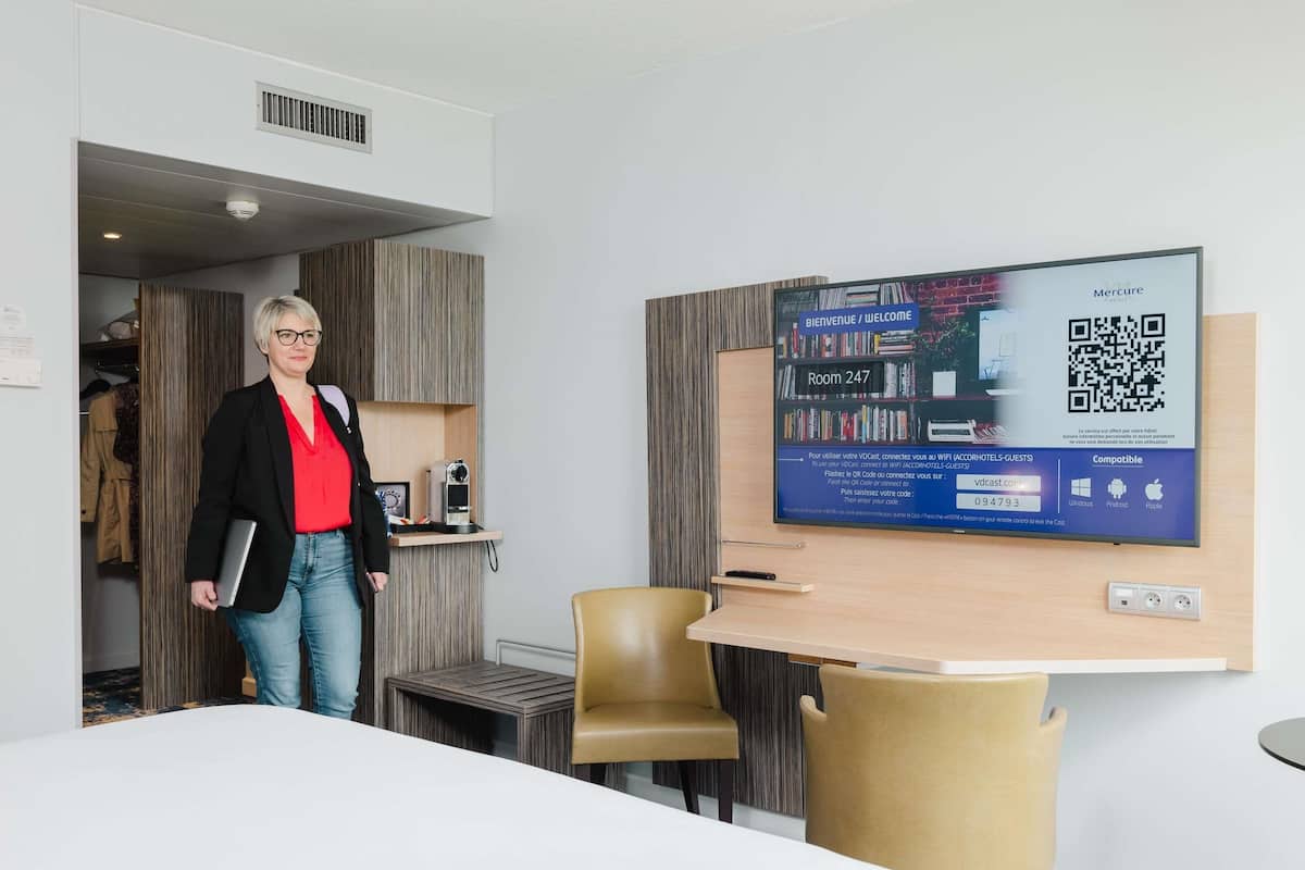 Privilege, Habitación estándar, 1 cama King size | Ropa de cama de alta calidad, camas Select Comfort y escritorio