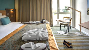 Ropa de cama de alta calidad, colchones Select Comfort y escritorio
