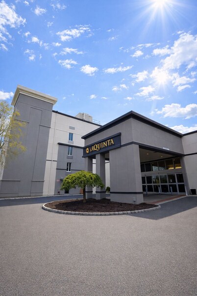 La Quinta Inn & Suites by Wyndham Danbury