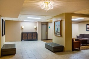 Lobby - Americinn by Wyndham International Falls (International Falls)