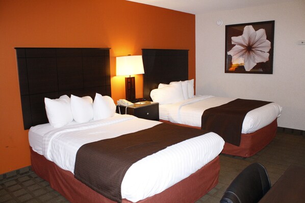 Room, 2 Double Beds, Non Smoking, Pool View