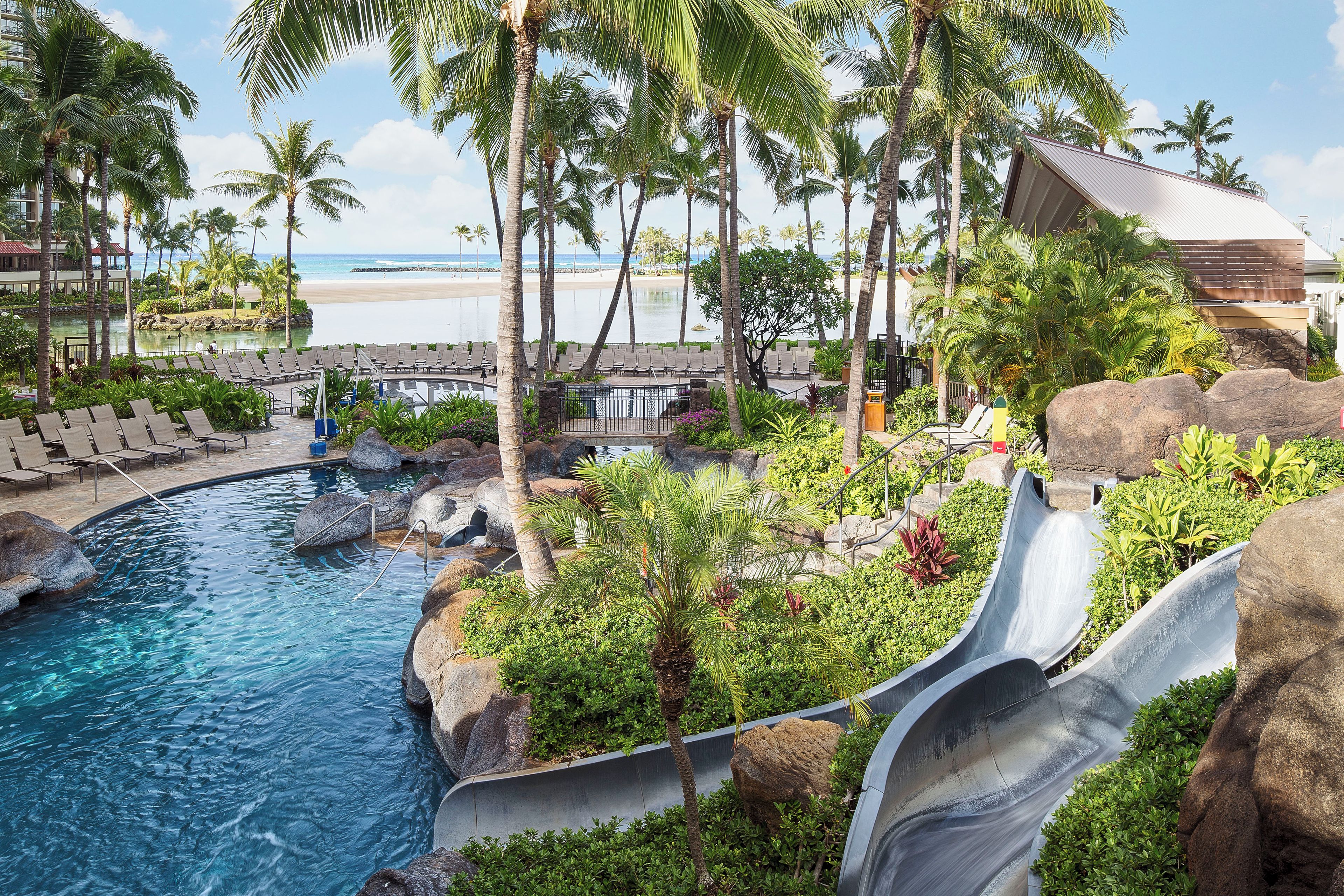 4 outdoor pools, pool umbrellas, sun loungers