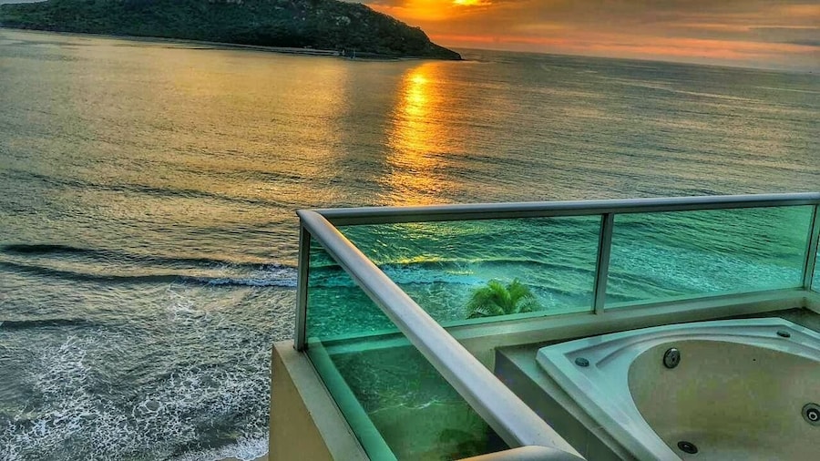 SUITES LAS FLORES BEACH MAZATLAN