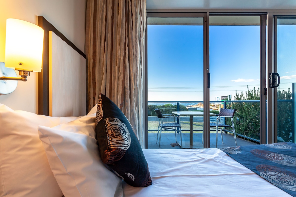 Iron/ironing board (on request), free WiFi, alarm clocks, bed sheets