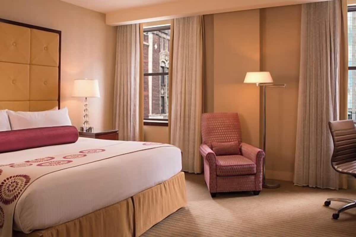 Egyptian cotton sheets, premium bedding, down duvets, pillow-top beds