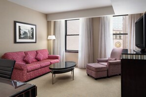 Business Suite, 1 King Bed (Millennium)