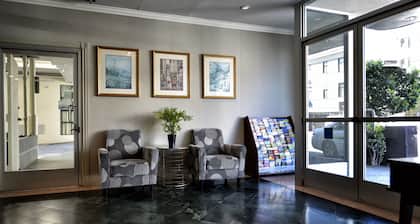 City Center Inn & Suites