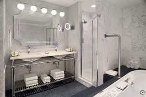 Suite, 1 Bedroom (Gold Coast) | Bathroom | Free toiletries, hair dryer, bathrobes, towels - The Drake (Chicago)