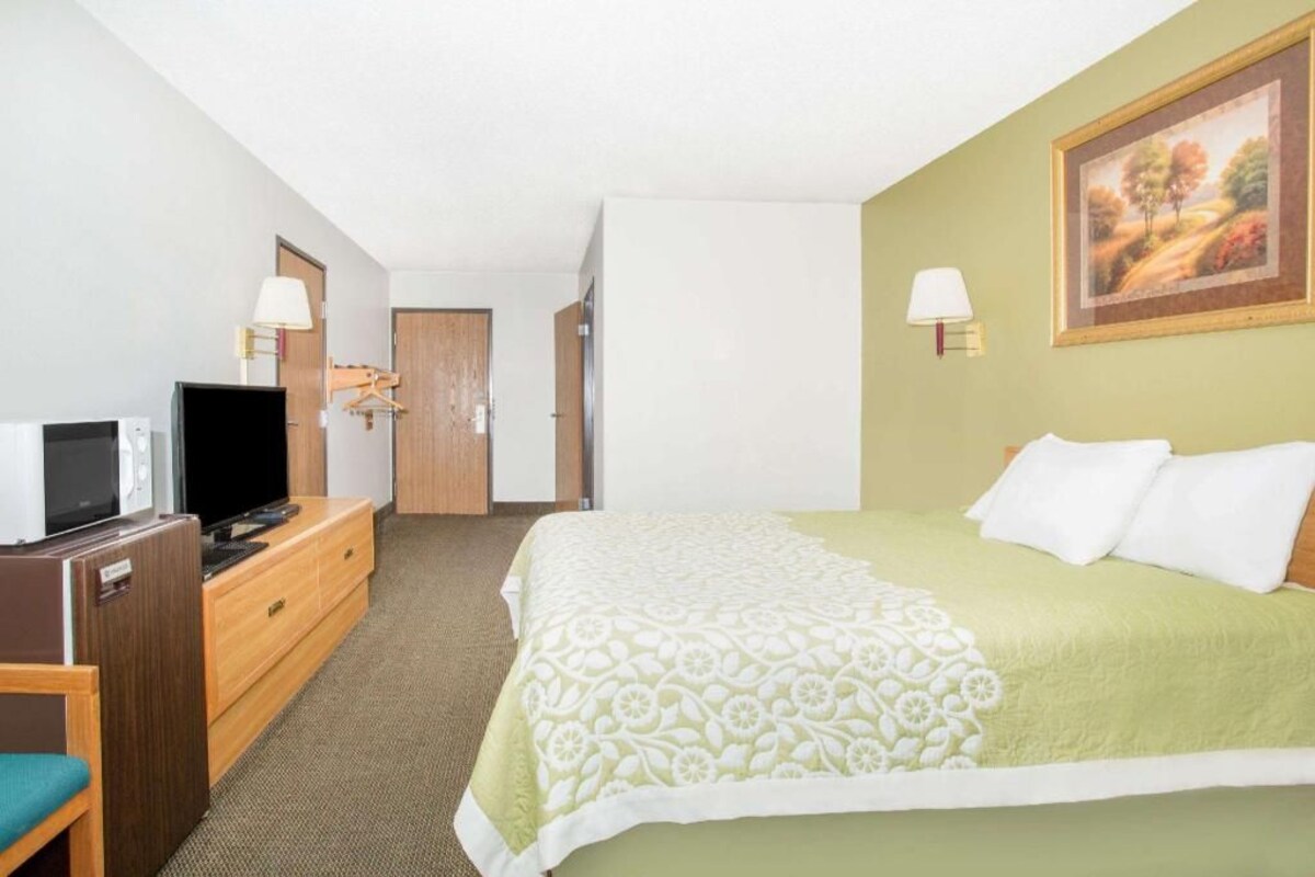 Blackout curtains, free cots/infant beds, rollaway beds, free WiFi