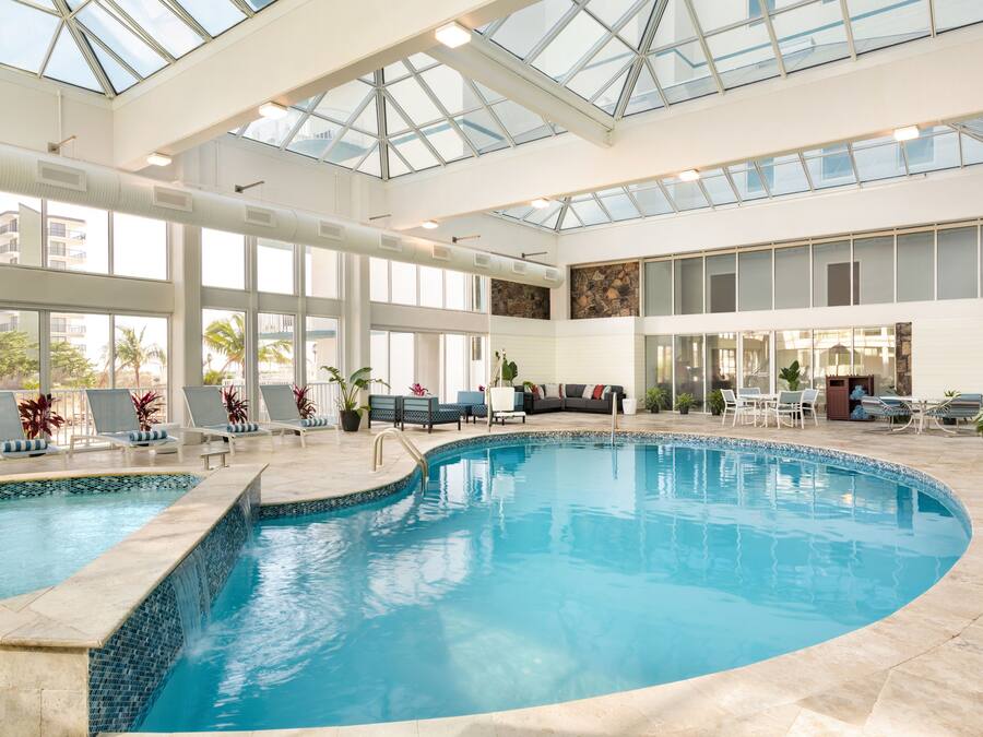 Indoor pool, 2 outdoor pools, pool umbrellas, pool loungers