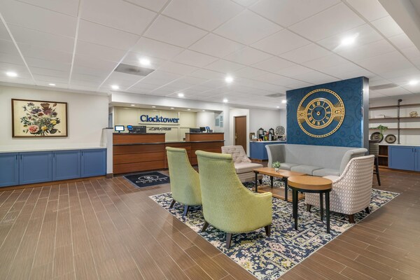 The Clocktower Hotel Latham - North Albany, An Ascend Collection Hotel - Clifton Park, NY